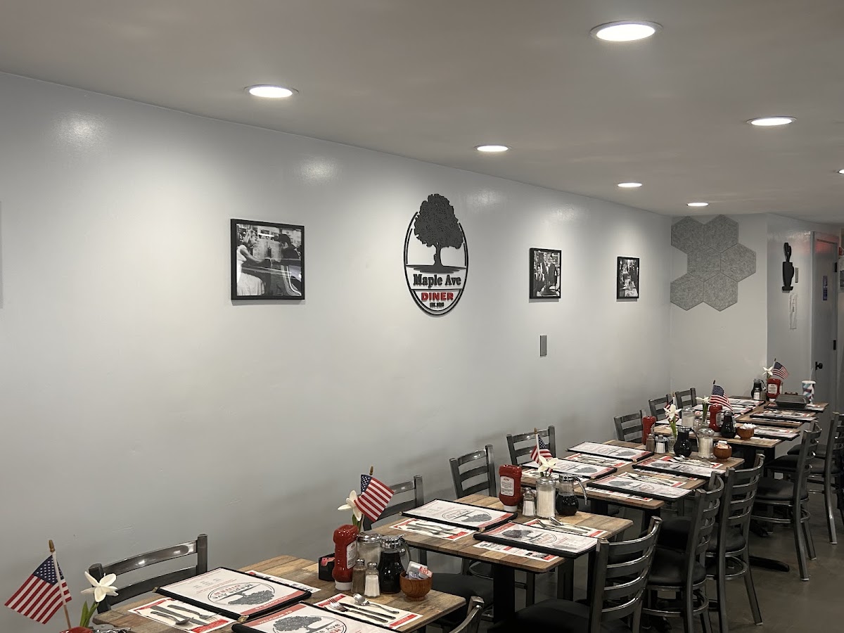 Maple Ave Diner